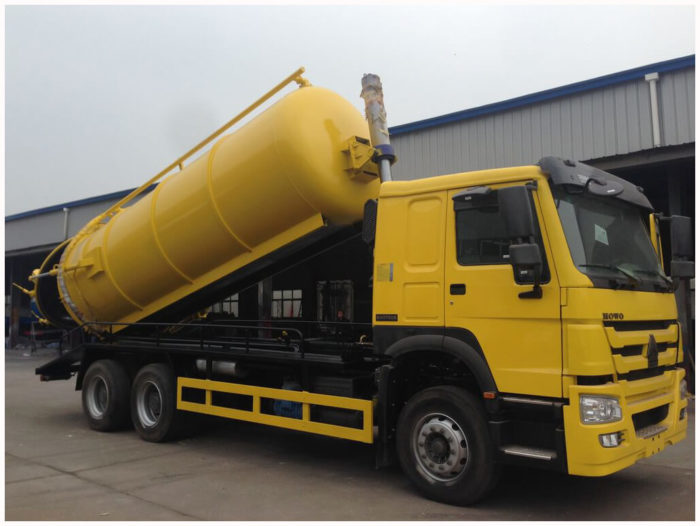 HOWO Suction Sewage Truck 1