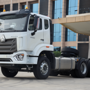 Sinotruck HOWO E7 6X4 Tractor