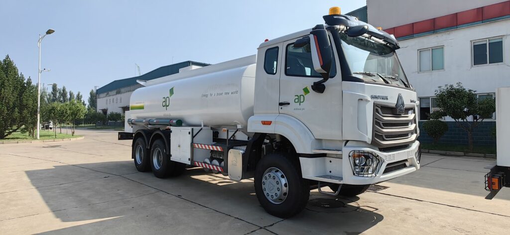 Sinotruk Howo Tanker Truck Nigerian Sino Trucks